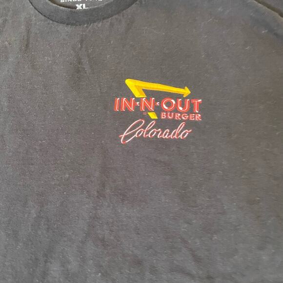 In & Out T-shirt black Colorado graphic printed mountains SZ XL Men's - Picture 3 of 7
